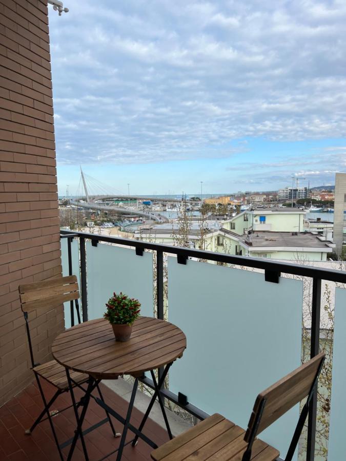 "Casa Incantevole" Fronte Mare Pescara - Appartamento Via Buozzi Kültér fotó