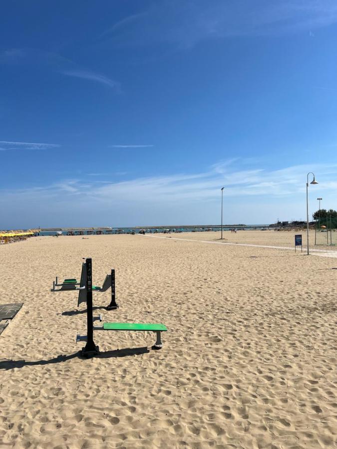 "Casa Incantevole" Fronte Mare Pescara - Appartamento Via Buozzi Kültér fotó